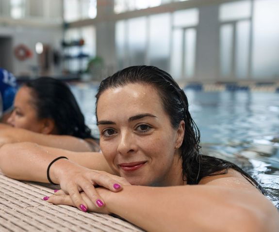 water-polo-players-pool-with-swimming-equipment